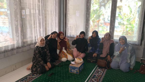 Perkuat Silaturahmi dan Kepedulian Lingkungan, IIK UPI Kampus di Cibiru Gelar Pertemuan Rutin dan Tinjau Masjid As-Sakinah
